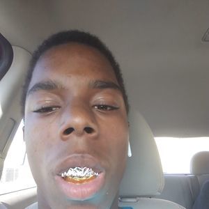 Meet your Posher, Devonte